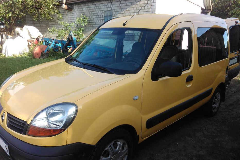 Продам Renault Kangoo пасс. 2006 года в г. Новомиргород, Кировоградская область