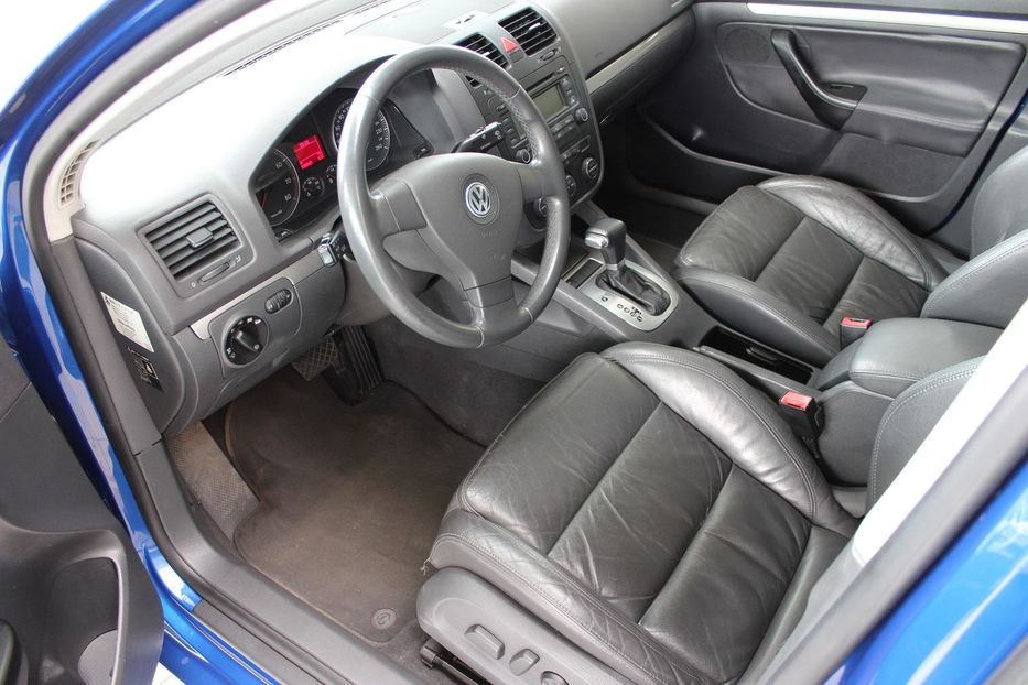 Продам Volkswagen Golf V 2005 года в Луганске