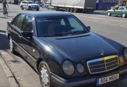 Продам Mercedes-Benz E-Class 210 1999 года в Киеве