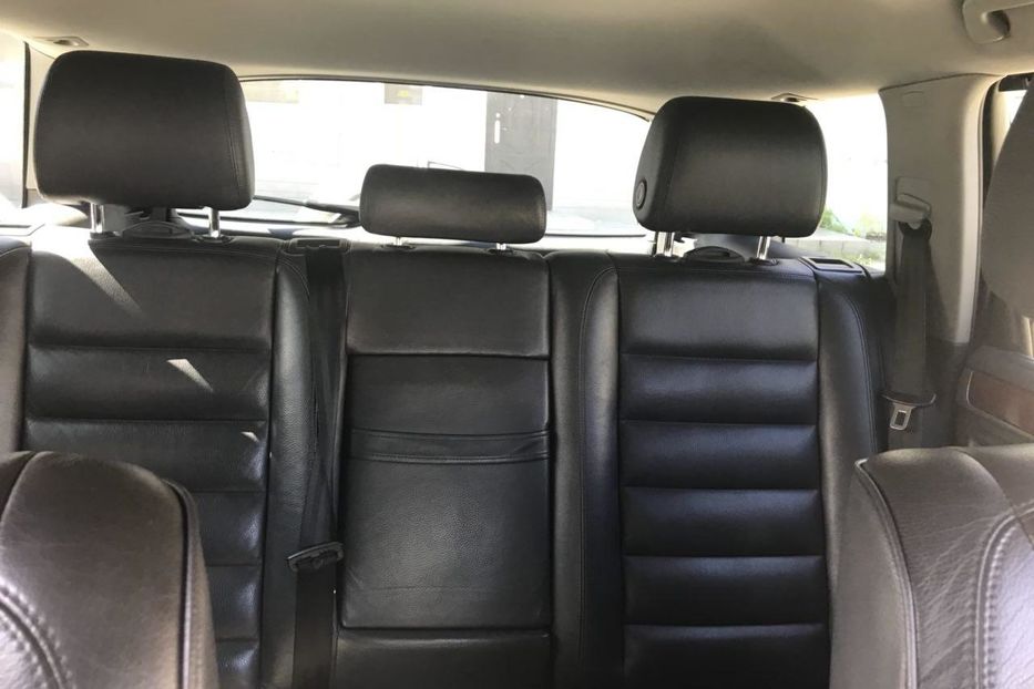 Продам Volkswagen Touareg 2005 года в Киеве