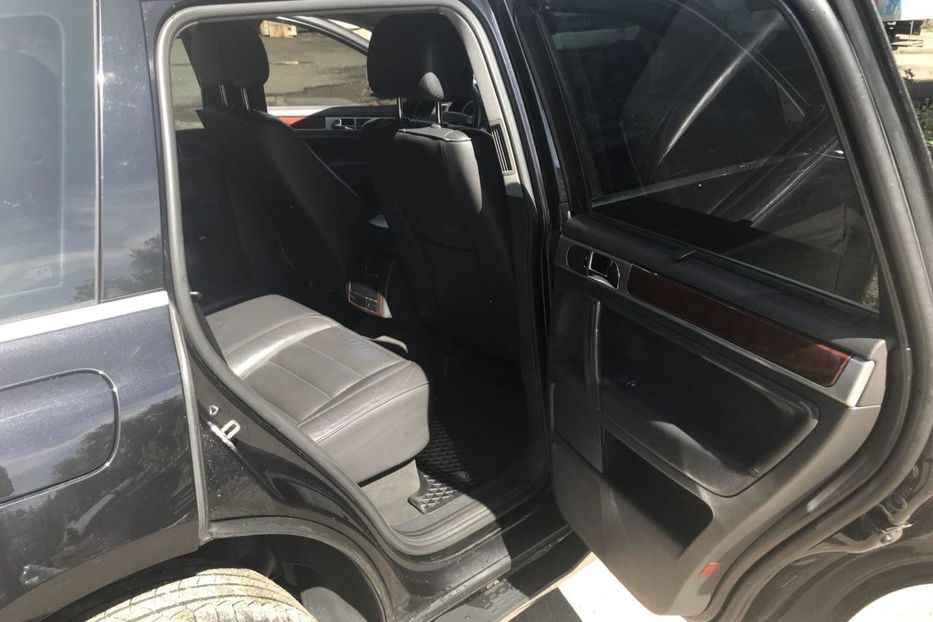 Продам Volkswagen Touareg 2005 года в Киеве