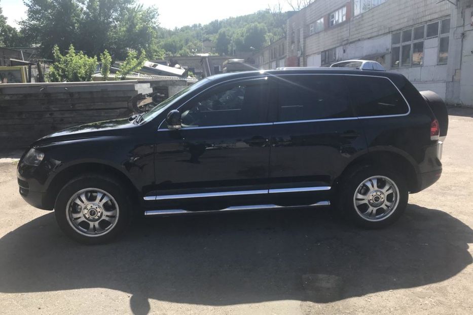 Продам Volkswagen Touareg 2005 года в Киеве
