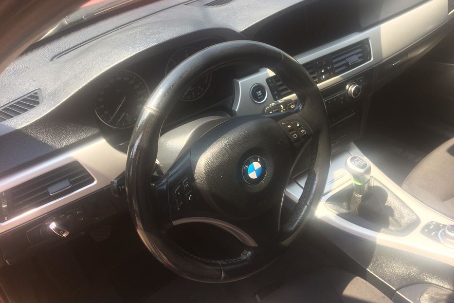 Продам BMW 320 X-Drive 2011 года в Черновцах