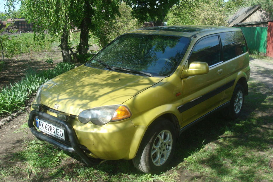 Продам Honda HR-V 1999 года в Харькове