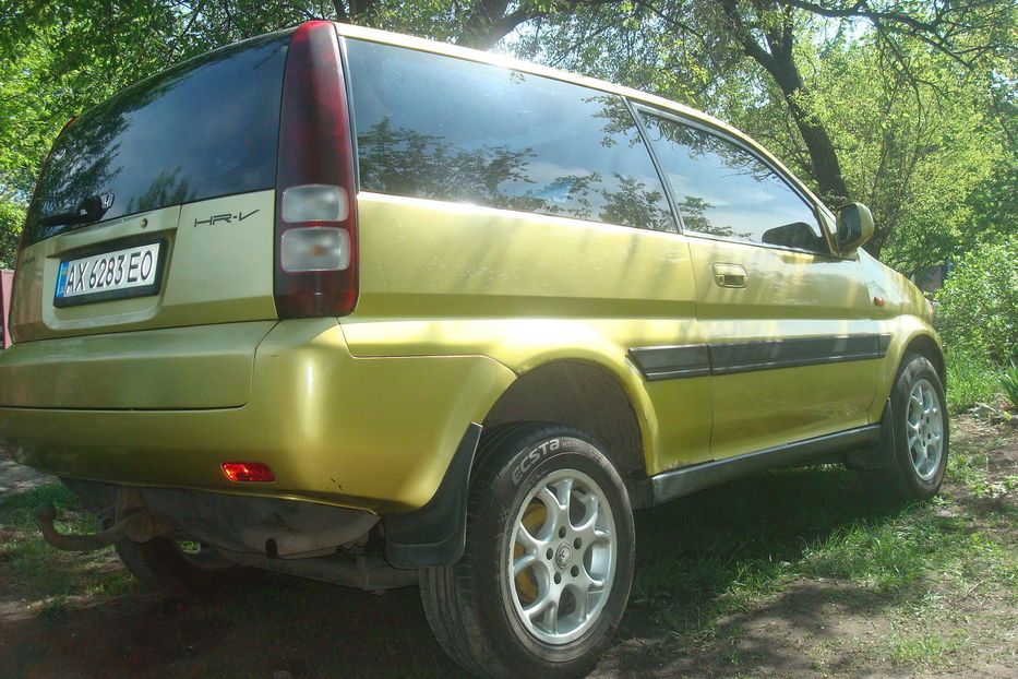 Продам Honda HR-V 1999 года в Харькове