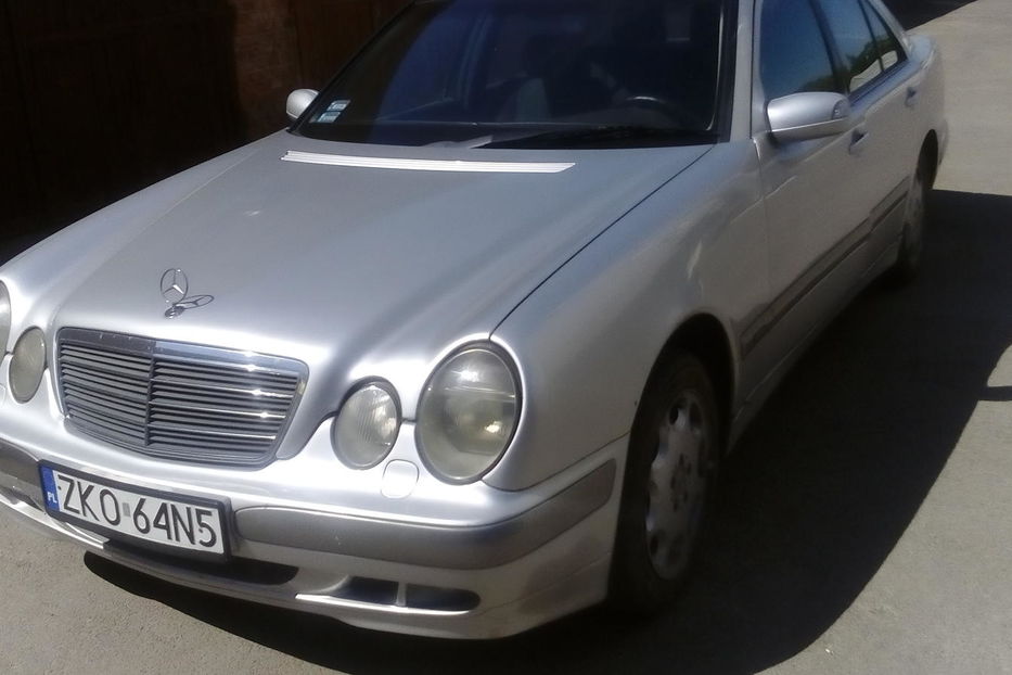 Продам Mercedes-Benz E-Class 220CDI 2001 года в Луцке