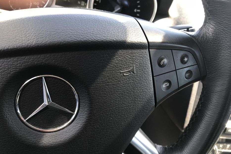 Продам Mercedes-Benz ML 320 максимальная 2008 года в Киеве