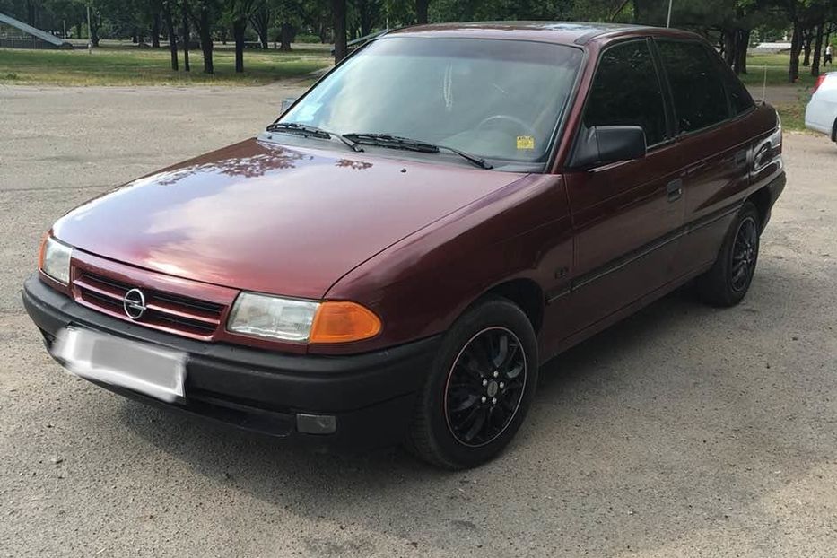 Продам Opel Astra G 1992 года в г. Орджоникидзе, Днепропетровская область