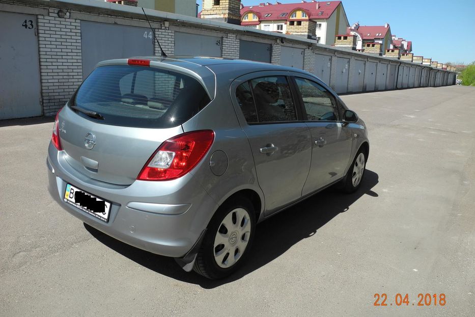 Продам Opel Corsa Enjoy 2013 года в Львове