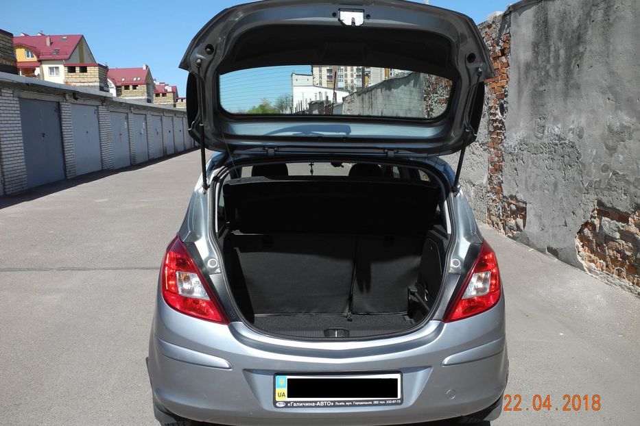 Продам Opel Corsa Enjoy 2013 года в Львове