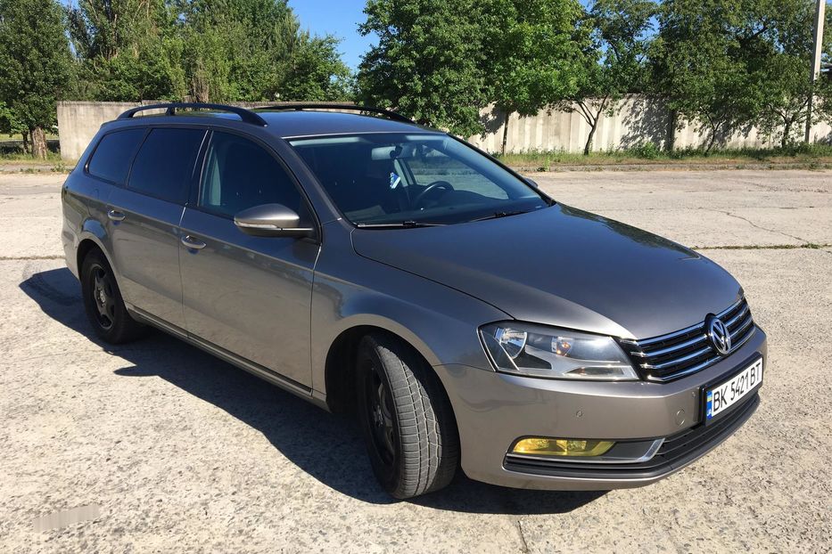 Продам Volkswagen Passat B7 2012 года в г. Кузнецовск, Ровенская область