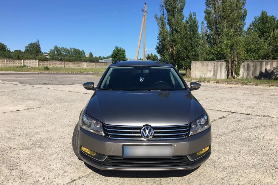 Продам Volkswagen Passat B7 2012 года в г. Кузнецовск, Ровенская область