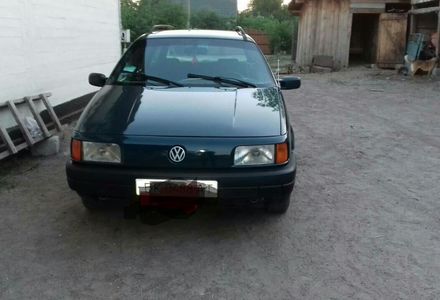 Продам Volkswagen Passat B3 1989 года в Ровно