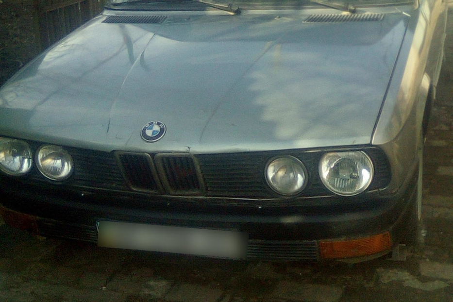 Продам BMW 520 520i 1987 года в Запорожье