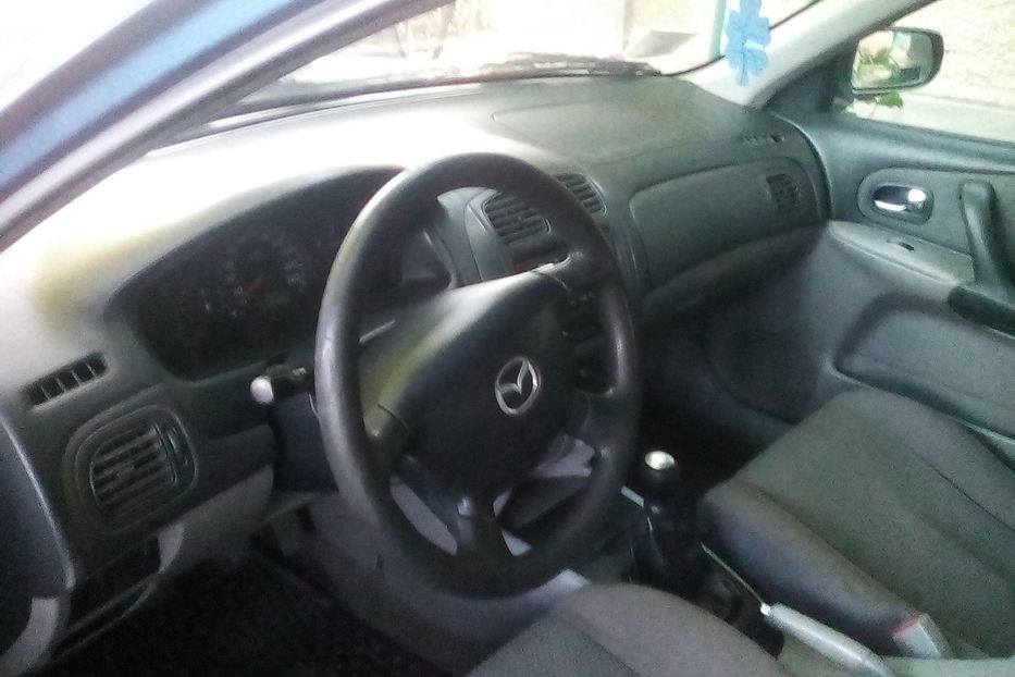 Продам Mazda 323 Ф 2002 года в г. Городенка, Ивано-Франковская область