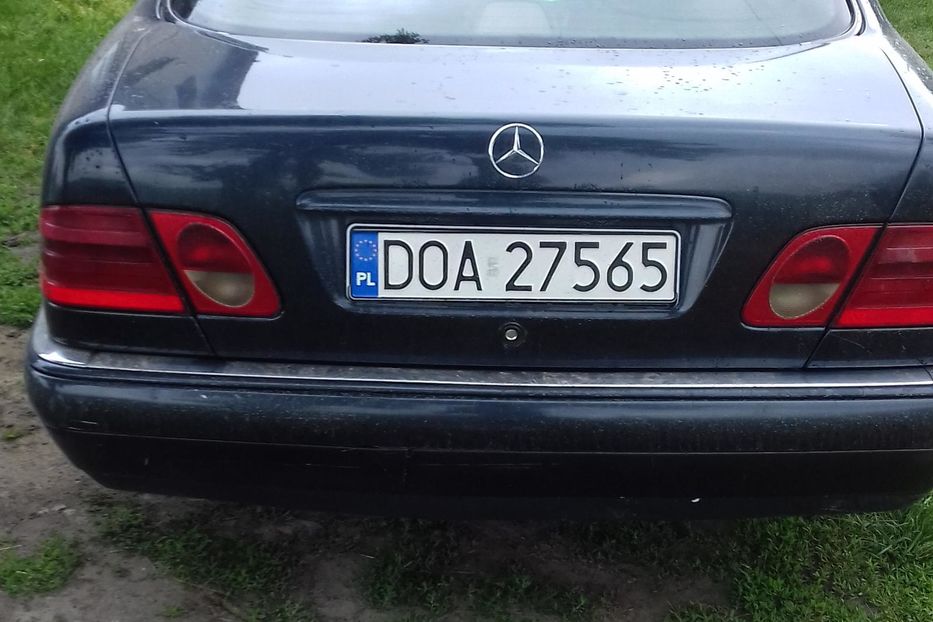 Продам Mercedes-Benz 210 1998 года в Львове