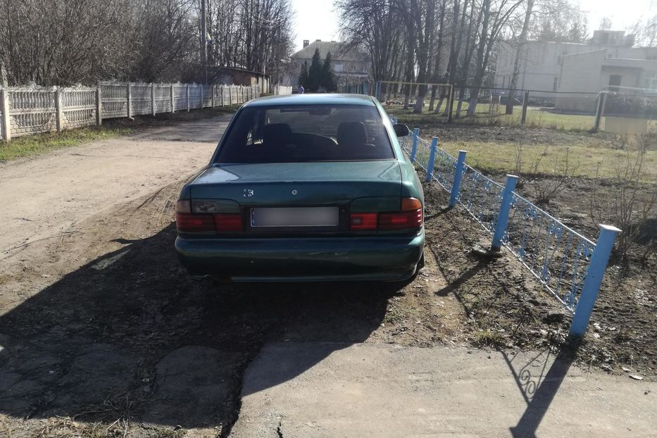 Продам Mitsubishi Proton 420D 1997 года в Харькове