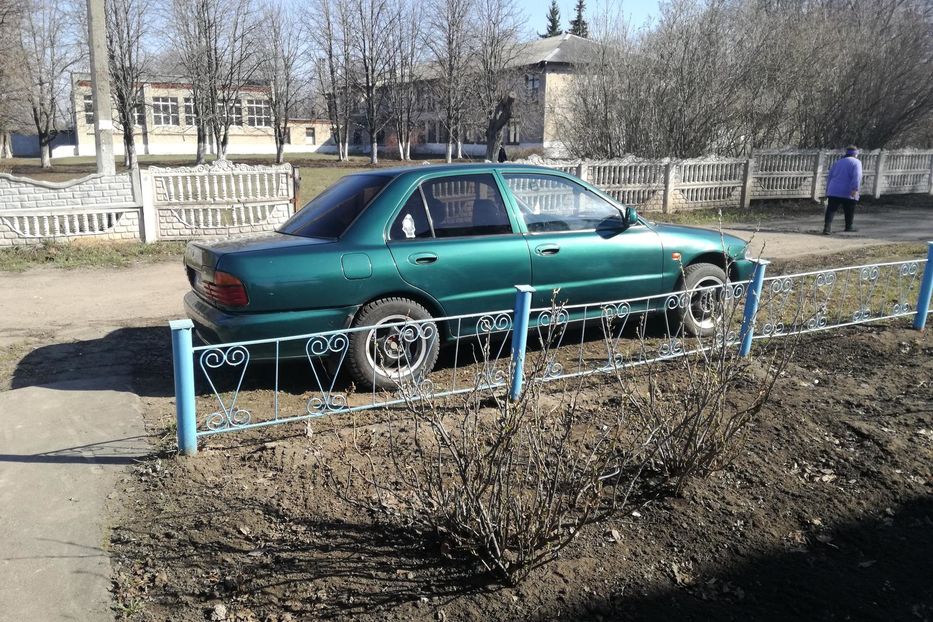 Продам Mitsubishi Proton 420D 1997 года в Харькове