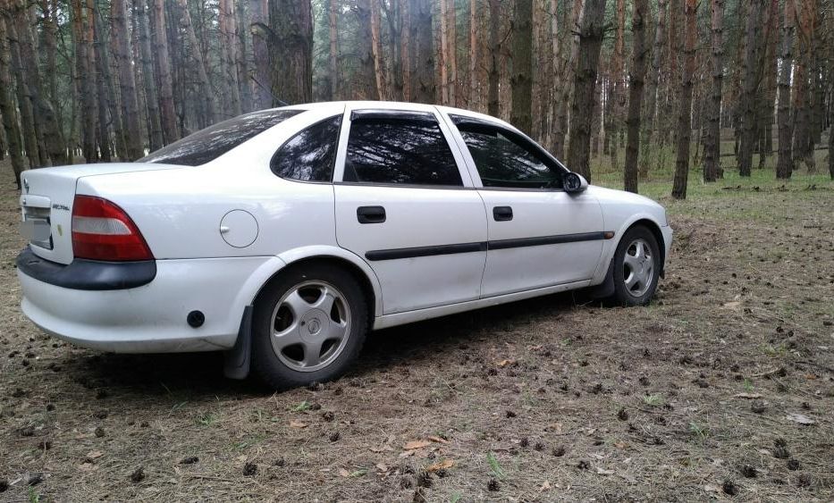 Продам Opel Vectra B 1996 года в г. Каменское, Днепропетровская область