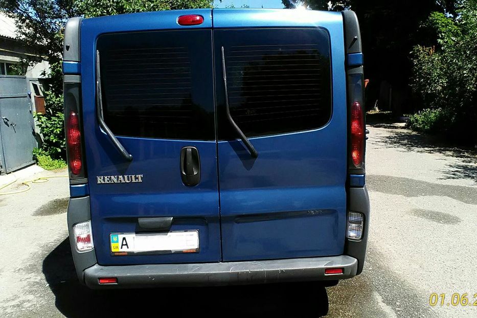 Продам Renault Trafic пасс. 2006 года в Киеве