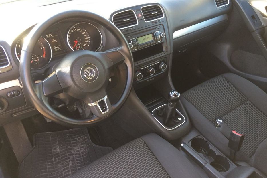 Продам Volkswagen Golf  VI 2010 года в Черновцах