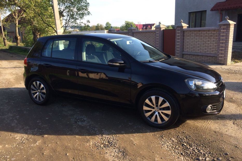 Продам Volkswagen Golf  VI 2010 года в Черновцах