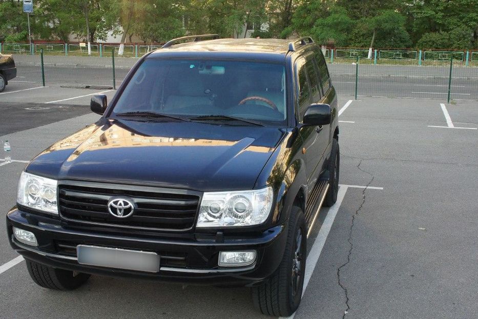 Продам Toyota Land Cruiser 100 2004 года в Киеве