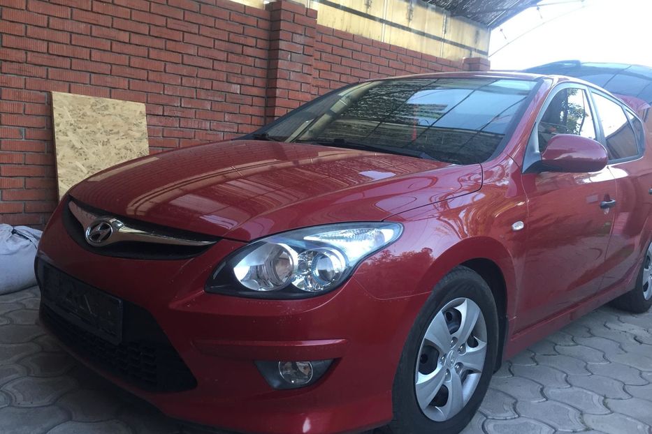 Продам Hyundai i30  2010 года в Днепре