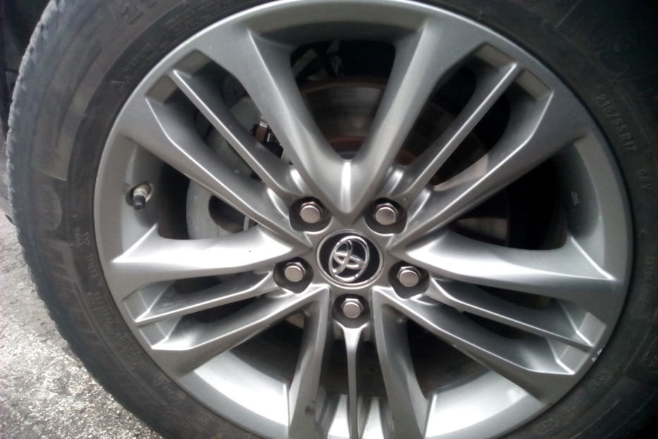Продам Toyota Camry Sport Edition 2015 года в Киеве