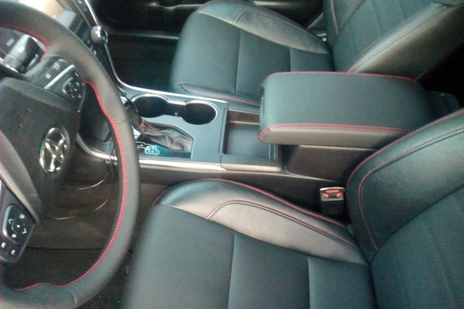 Продам Toyota Camry Sport Edition 2015 года в Киеве