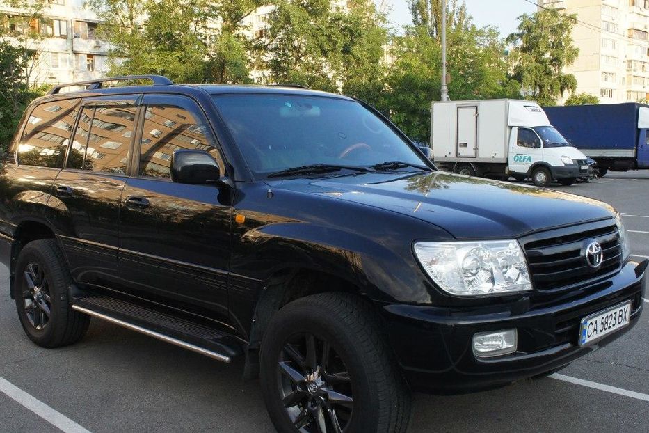 Продам Toyota Land Cruiser 100 2004 года в Киеве