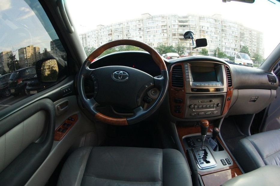 Продам Toyota Land Cruiser 100 2004 года в Киеве