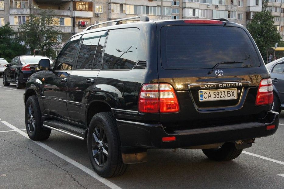 Продам Toyota Land Cruiser 100 2004 года в Киеве