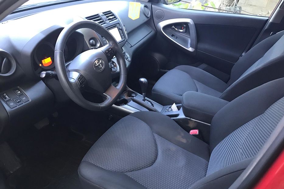 Продам Toyota Rav 4 2012 года в Днепре