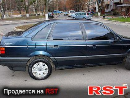 Продам Volkswagen Passat B3 1990 года в Киеве