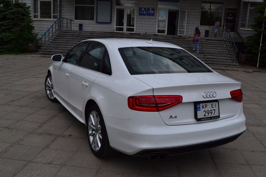 Продам Audi A4 S-Line Premium 2015 года в Запорожье