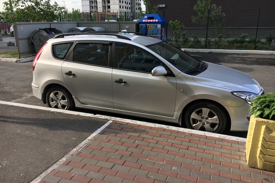 Продам Hyundai i30  2012 года в Киеве