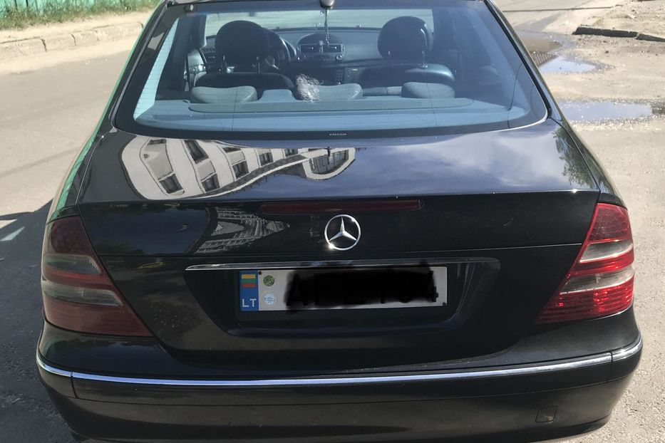 Продам Mercedes-Benz E-Class 2002 года в Киеве