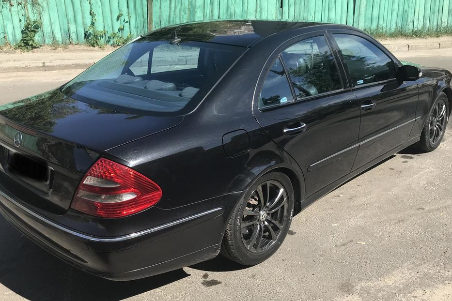 Продам Mercedes-Benz E-Class 2002 года в Киеве