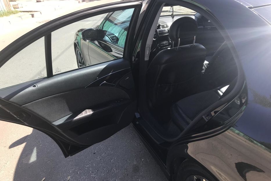 Продам Mercedes-Benz E-Class 2002 года в Киеве