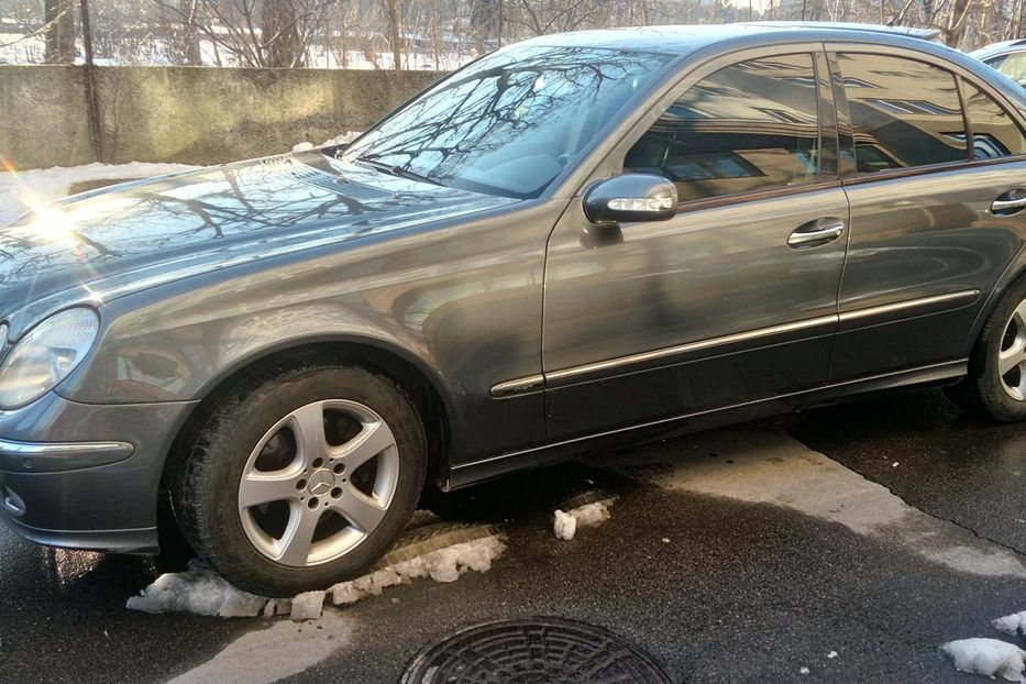 Продам Mercedes-Benz E-Class полноприводная  2005 года в Киеве