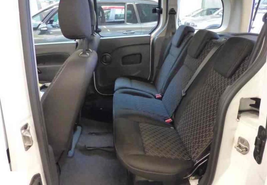 Продам Renault Kangoo пасс. 1.5 DCI Passenger 2014 года в Львове