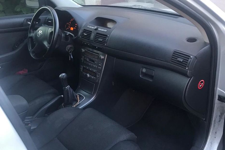 Продам Toyota Avensis 2004 года в Чернигове