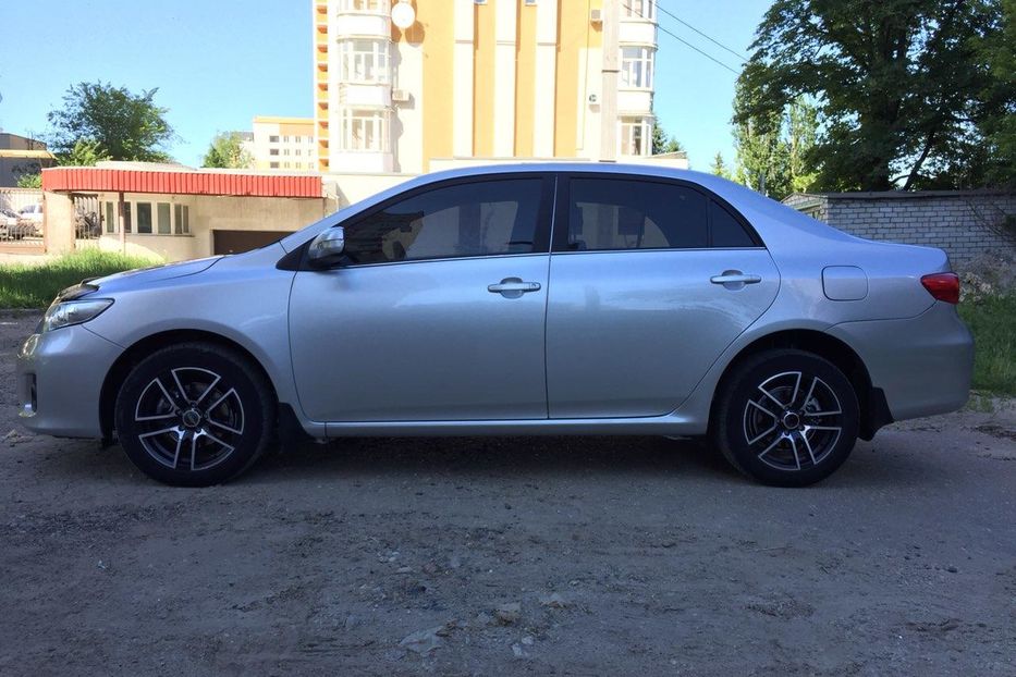 Продам Toyota Corolla 2013 года в Харькове