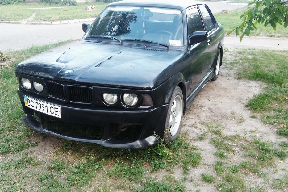 Продам BMW 318 1978 года в г. Червоноград, Львовская область