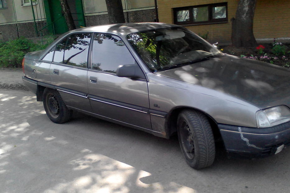 Продам Opel Omega 1988 года в Харькове