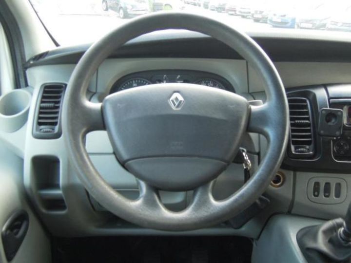 Продам Renault Trafic пасс. 1.9dci 2003 года в Львове