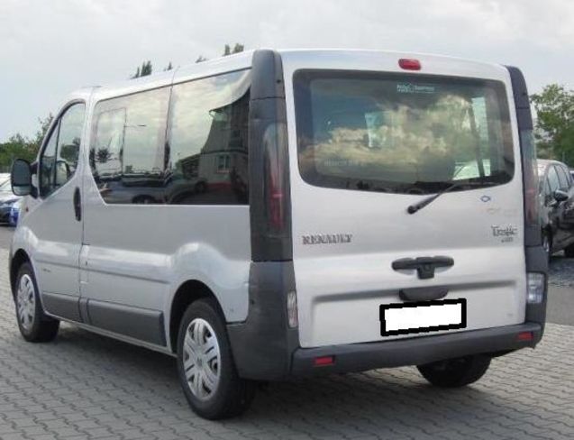 Продам Renault Trafic пасс. 1.9dci 2003 года в Львове