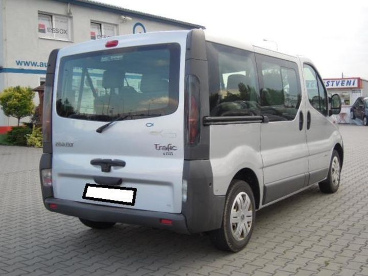 Продам Renault Trafic пасс. 1.9dci 2003 года в Львове