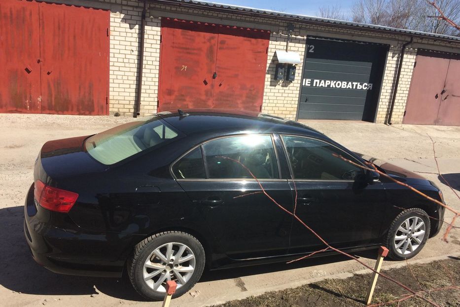 Продам Volkswagen Jetta SE 2012 года в Харькове